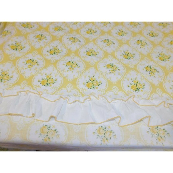 VTG Shabby Chic Yellow Cameo Rose Full / Double Flat Sheet Ruffle Edge Cottage - Picture 4 of 8